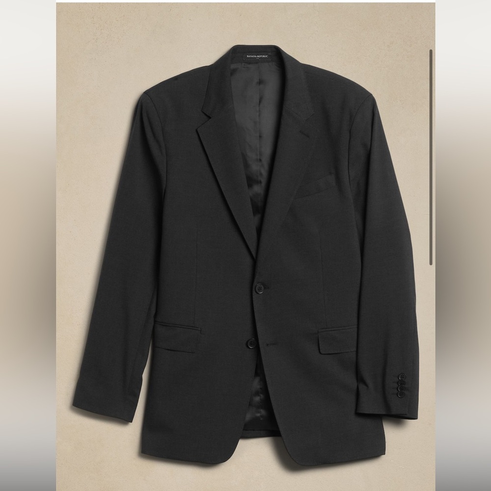 Banana Republic Factory Modern Classic Heather Suit Jacket in charcol